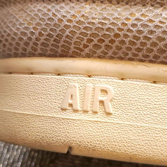SOLD!! NIKE Air Python PRM "Metallic Gold" - Size 7 1/2 - Picture 4 of 9